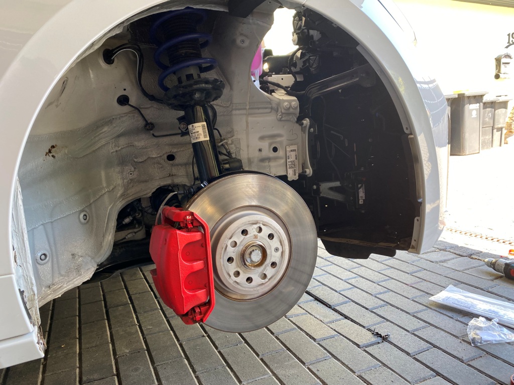 ohne Radhausverkleidung