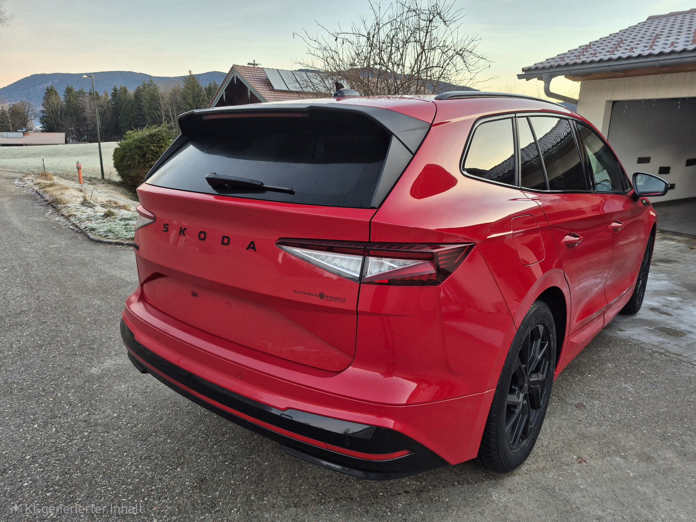 Unser neuer Enyaq RS in velvet rot