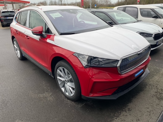 30ECF117-A04C-4714-9309-00D3B48514F7