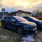 Konzernbrüder beim aufladen am Mondsee ??
