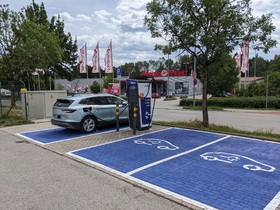 Traunreut, neuer Schnelllader