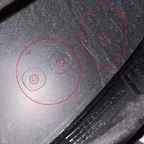 Kennzeichnung für die Bohrungen/Aussparung